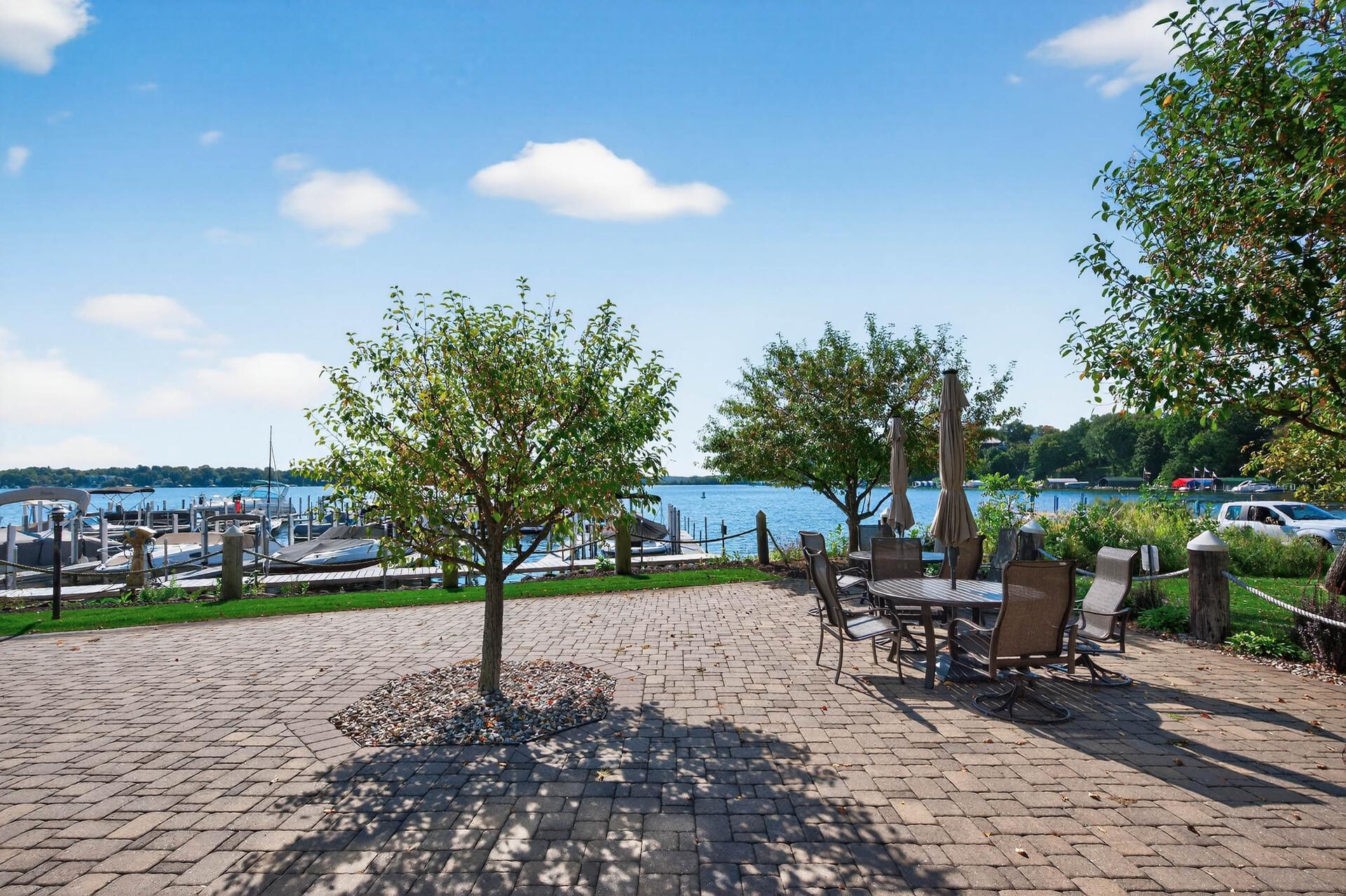 Lakeside Community Patio
