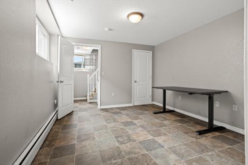 1446 16 1/2 Street S, Fargo, ND 58103