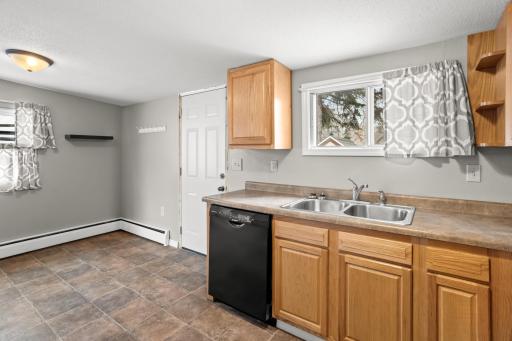 1446 16 1/2 Street S, Fargo, ND 58103