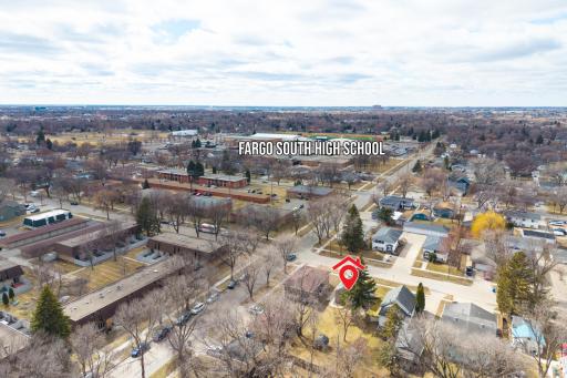 1446 16 1/2 Street S, Fargo, ND 58103