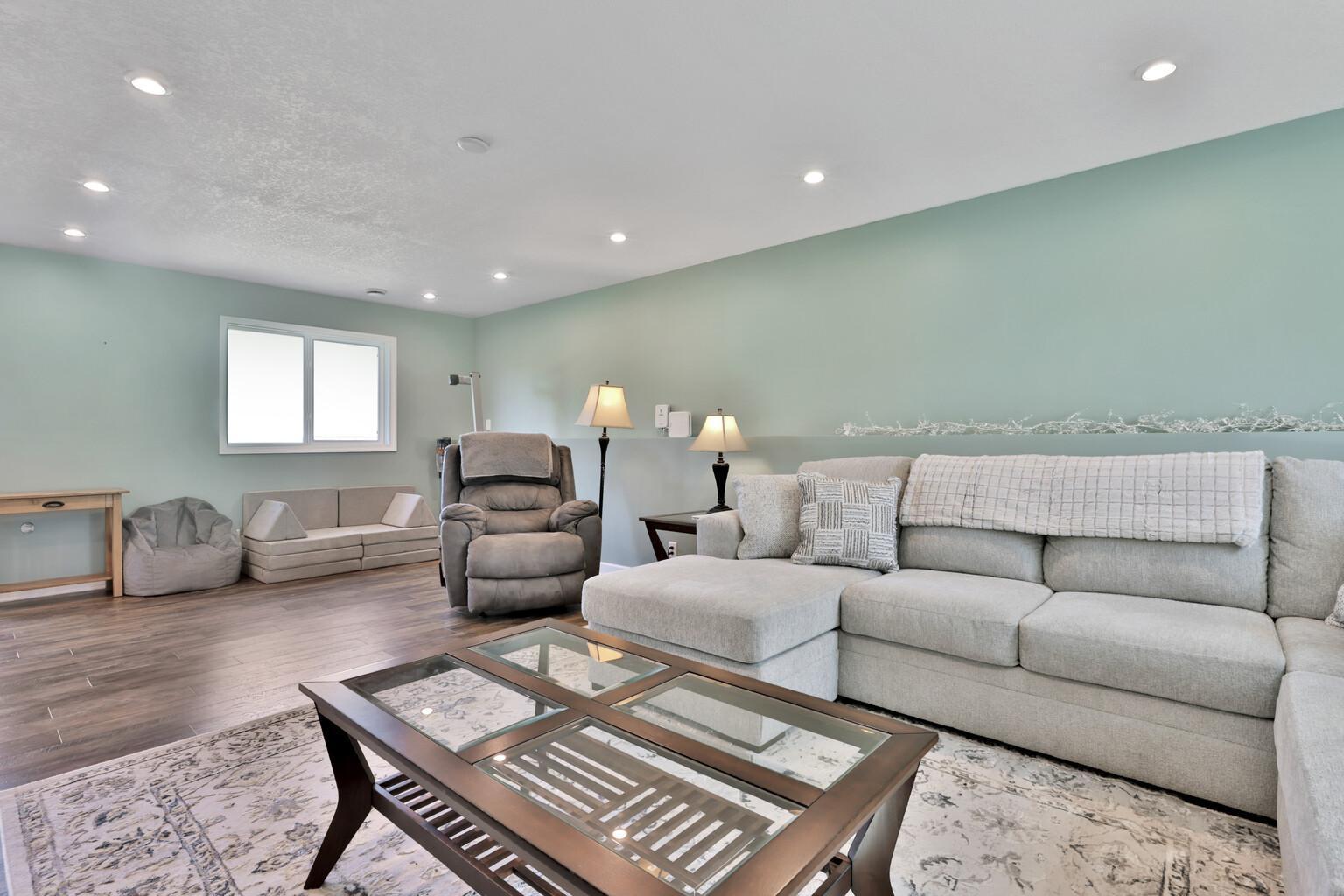 Plenty of additional space for tables/games