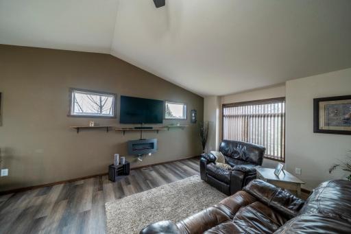 1816 Spruce Grove Trail, Detroit Lakes, MN 56501