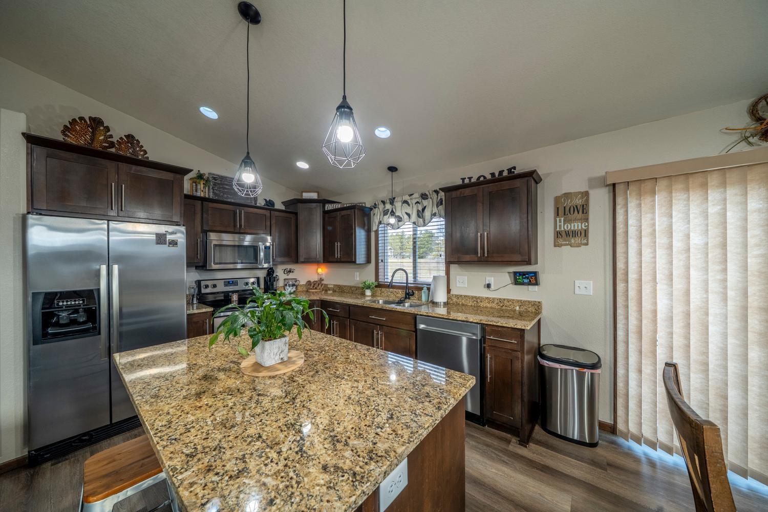 1816 SPRUCE GROVE TRL