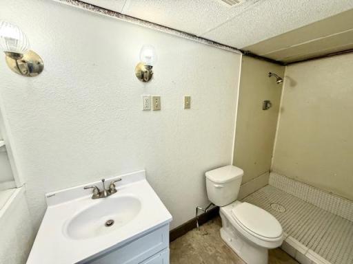 115 McPhail Drive, Redwood Falls, MN 56283