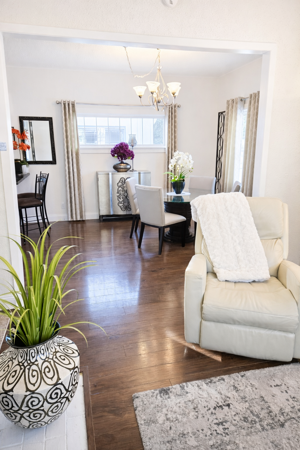 Cozy living and dining room blend.png