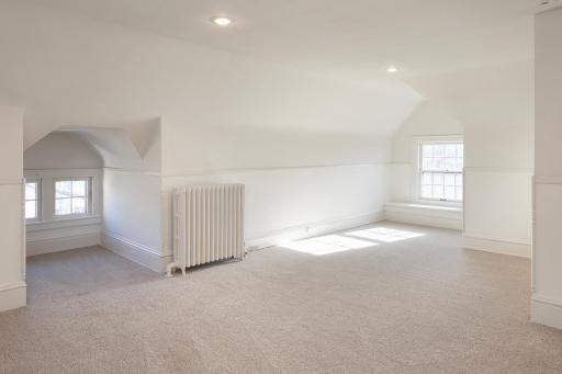 1770 Knox Avenue S, Minneapolis, MN 55403