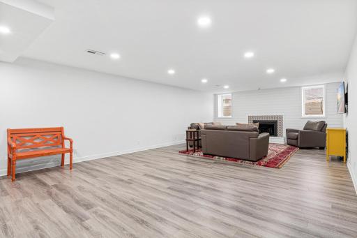 6901 Hillcrest Lane, Minneapolis, MN 55435