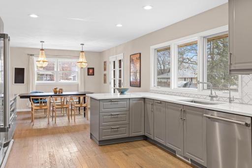 6901 Hillcrest Lane, Minneapolis, MN 55435