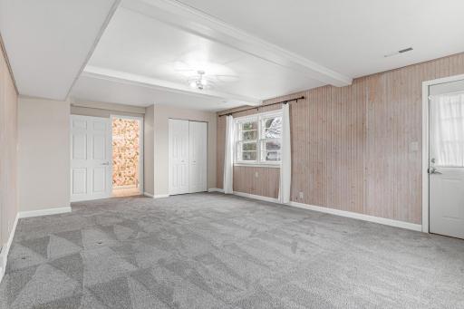 6901 Hillcrest Lane, Minneapolis, MN 55435