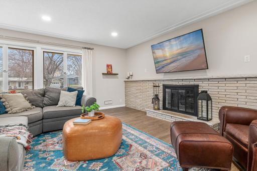 6901 Hillcrest Lane, Minneapolis, MN 55435