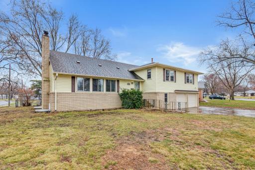 6901 Hillcrest Lane, Minneapolis, MN 55435