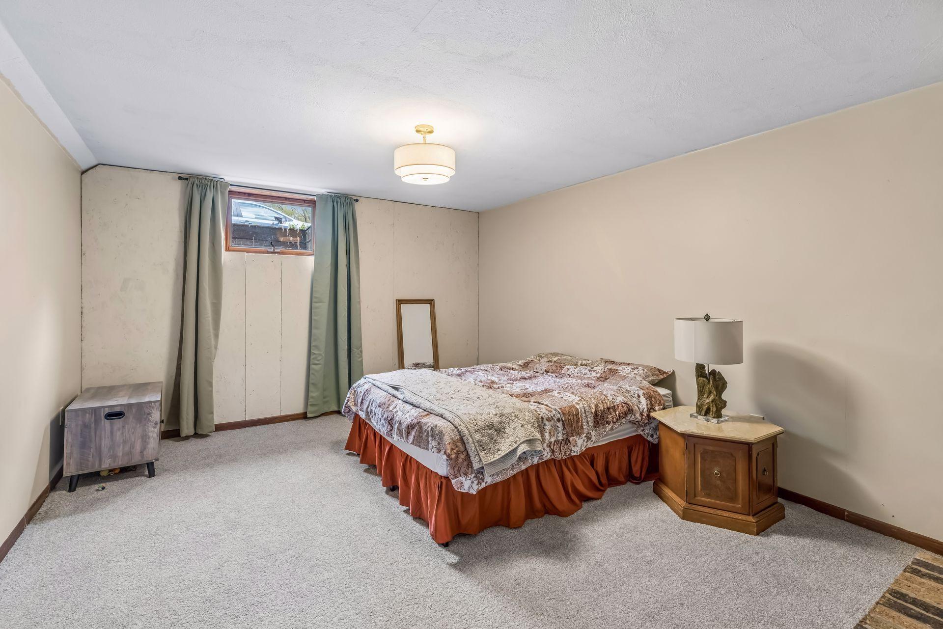 579 County Road B E, Saint Paul, MN 55117