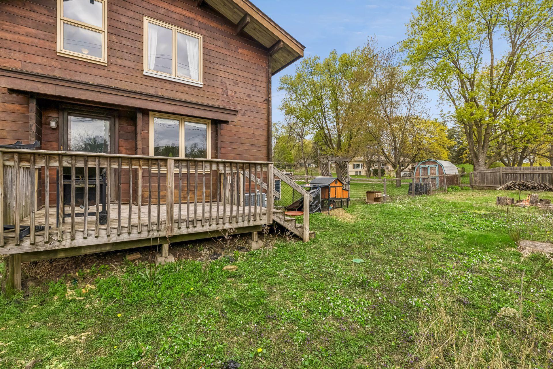 The home features 3 decks. Rear deck, side deck off the kitchen, and front deck.