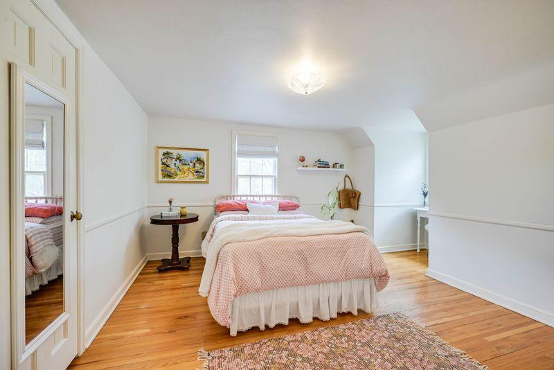 1902 Pinehurst bedroom 2.jpeg