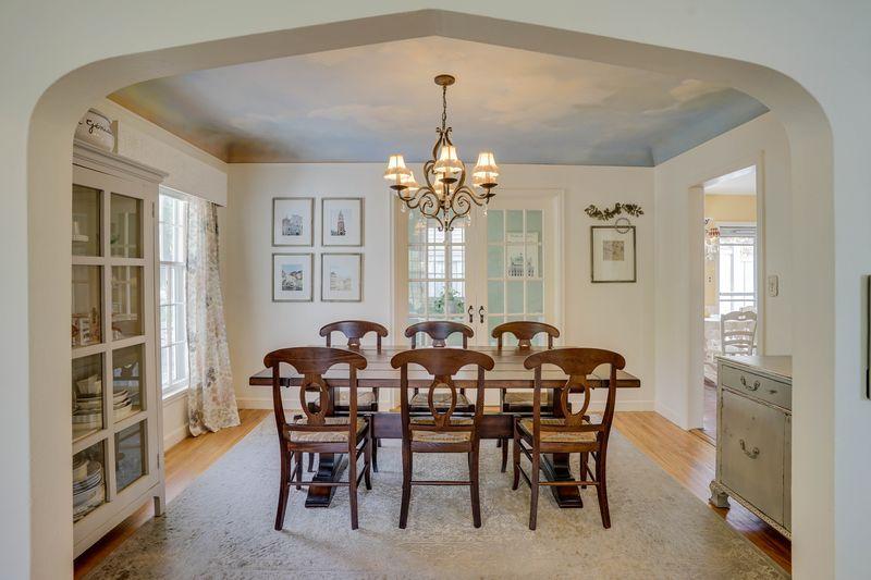 1902 Pinehurst dining room arch.jpeg
