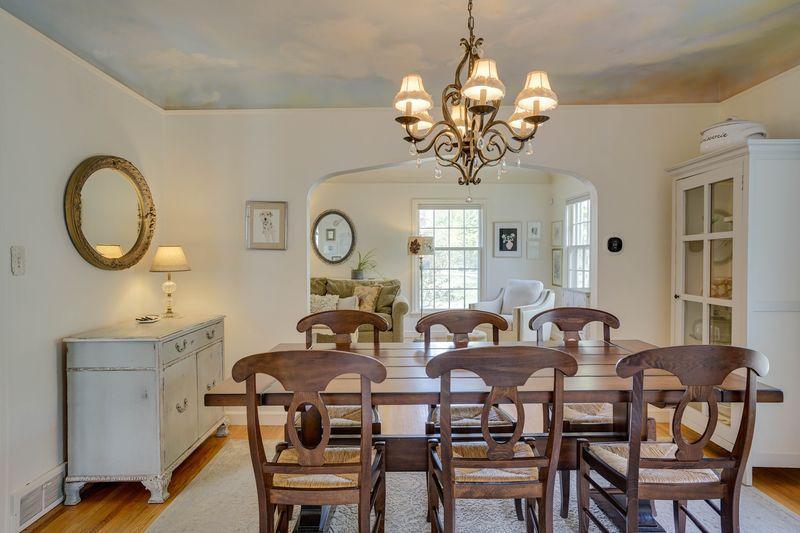 1902 Pinehurst dining room 2.jpeg