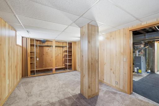 1443 Hazelwood Street, Saint Paul, MN 55106
