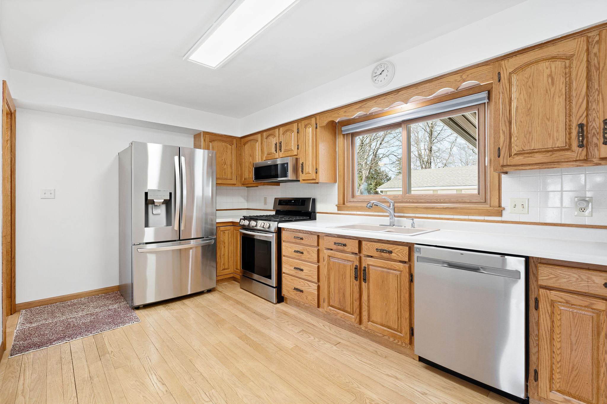 Very Nice Stainless Steel Appliances