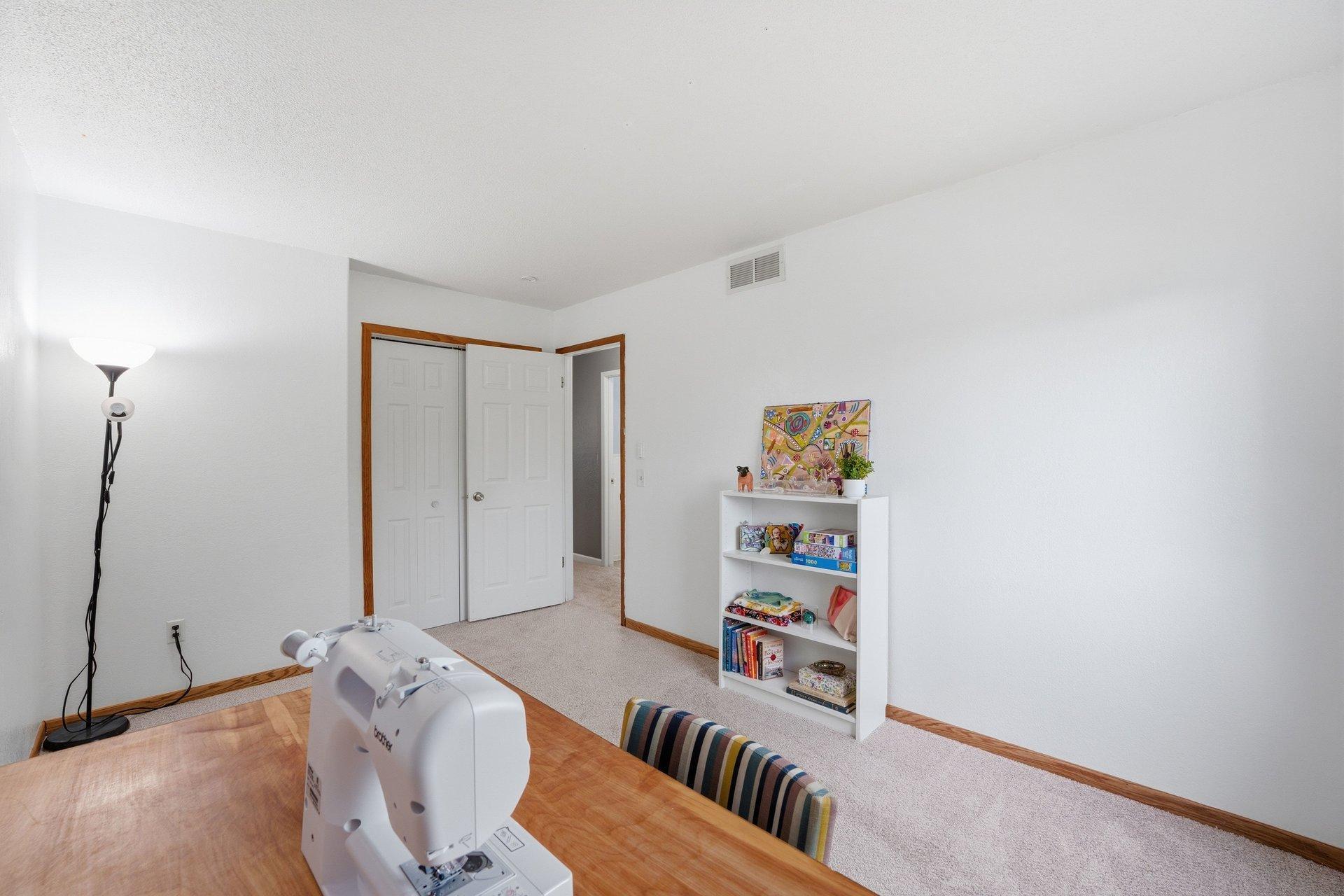 056_16800_glencoe_ave_day_43_107.jpg