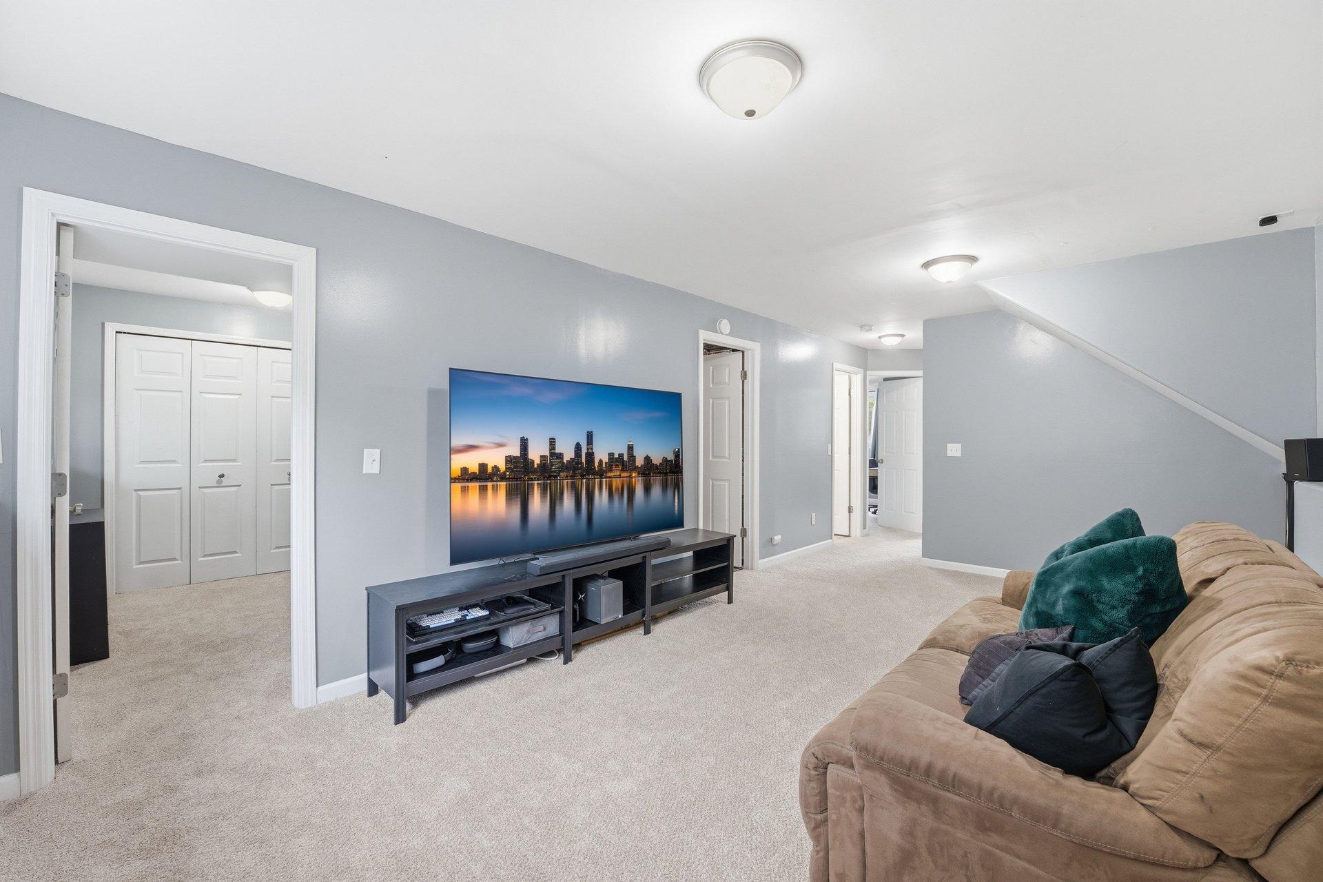 061_16800_glencoe_ave_day_48_721.jpg