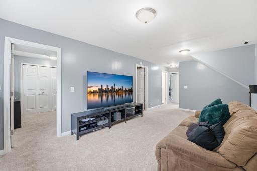 16800 Glencoe Avenue, Lakeville, MN 55044
