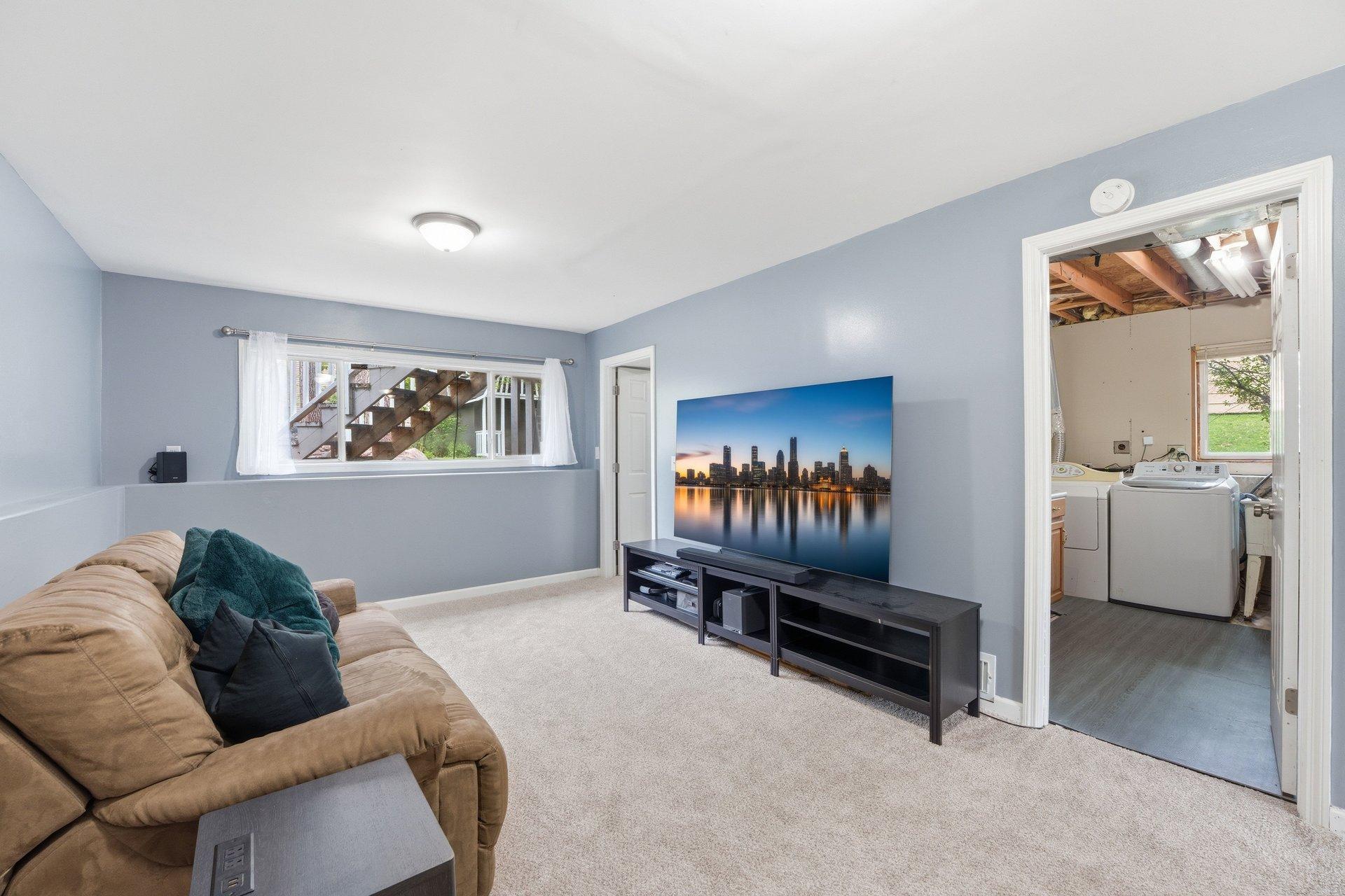066_16800_glencoe_ave_day_53_333.jpg