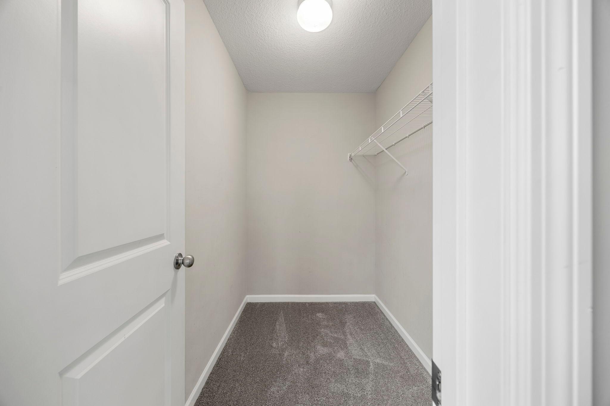 7905 205th St W, Lakeville, MN 55044