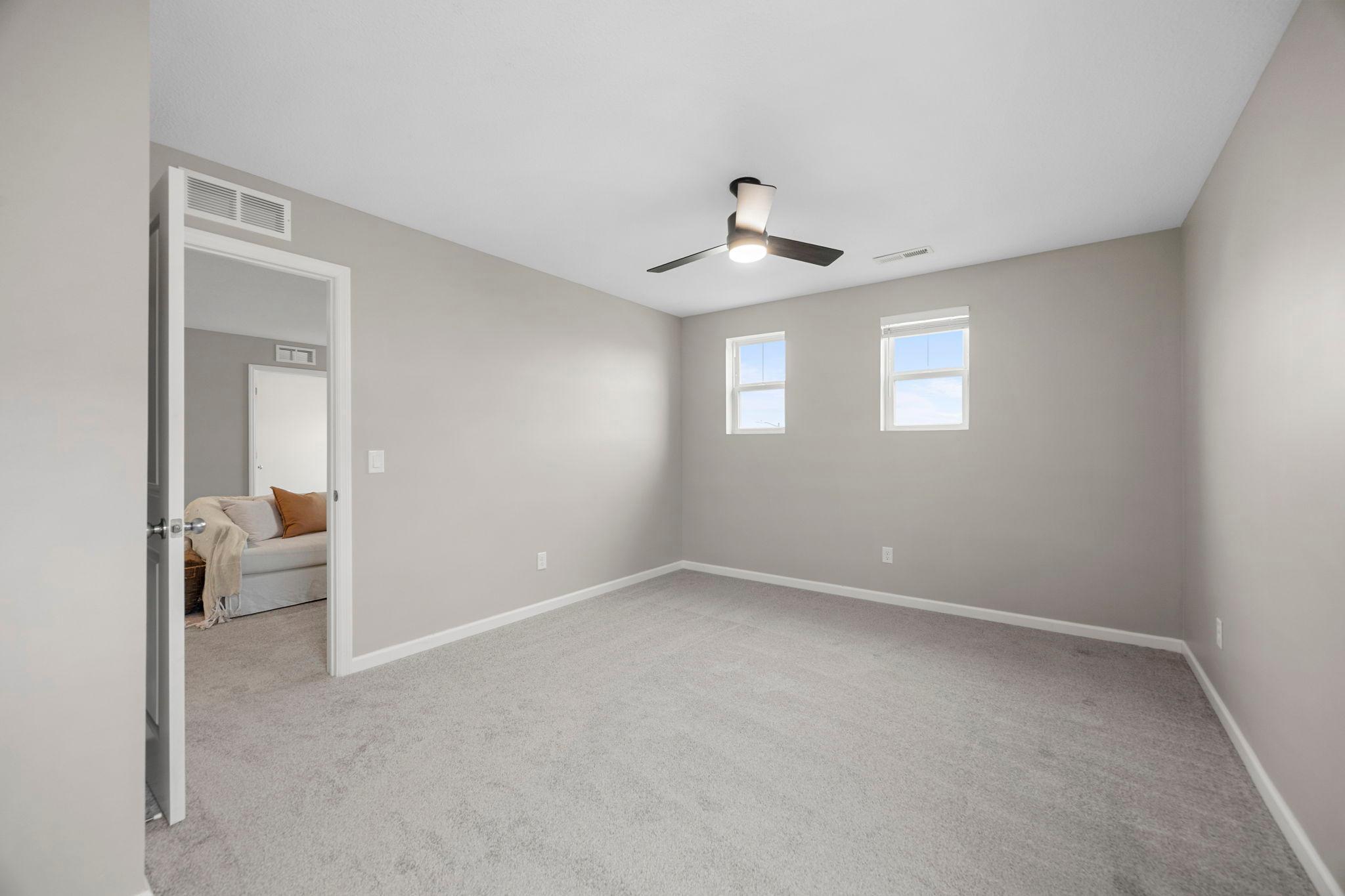 7905 205th St W, Lakeville, MN 55044