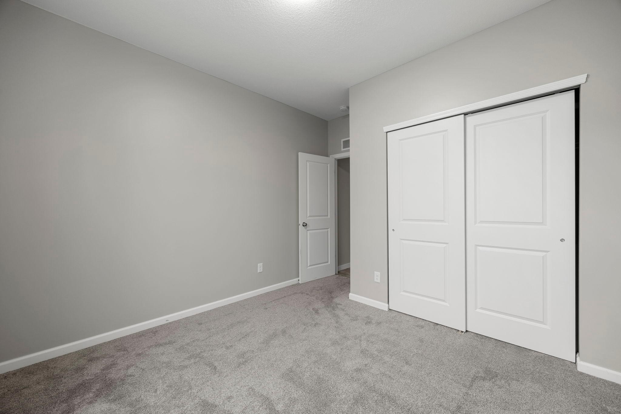 7905 205th St W, Lakeville, MN 55044