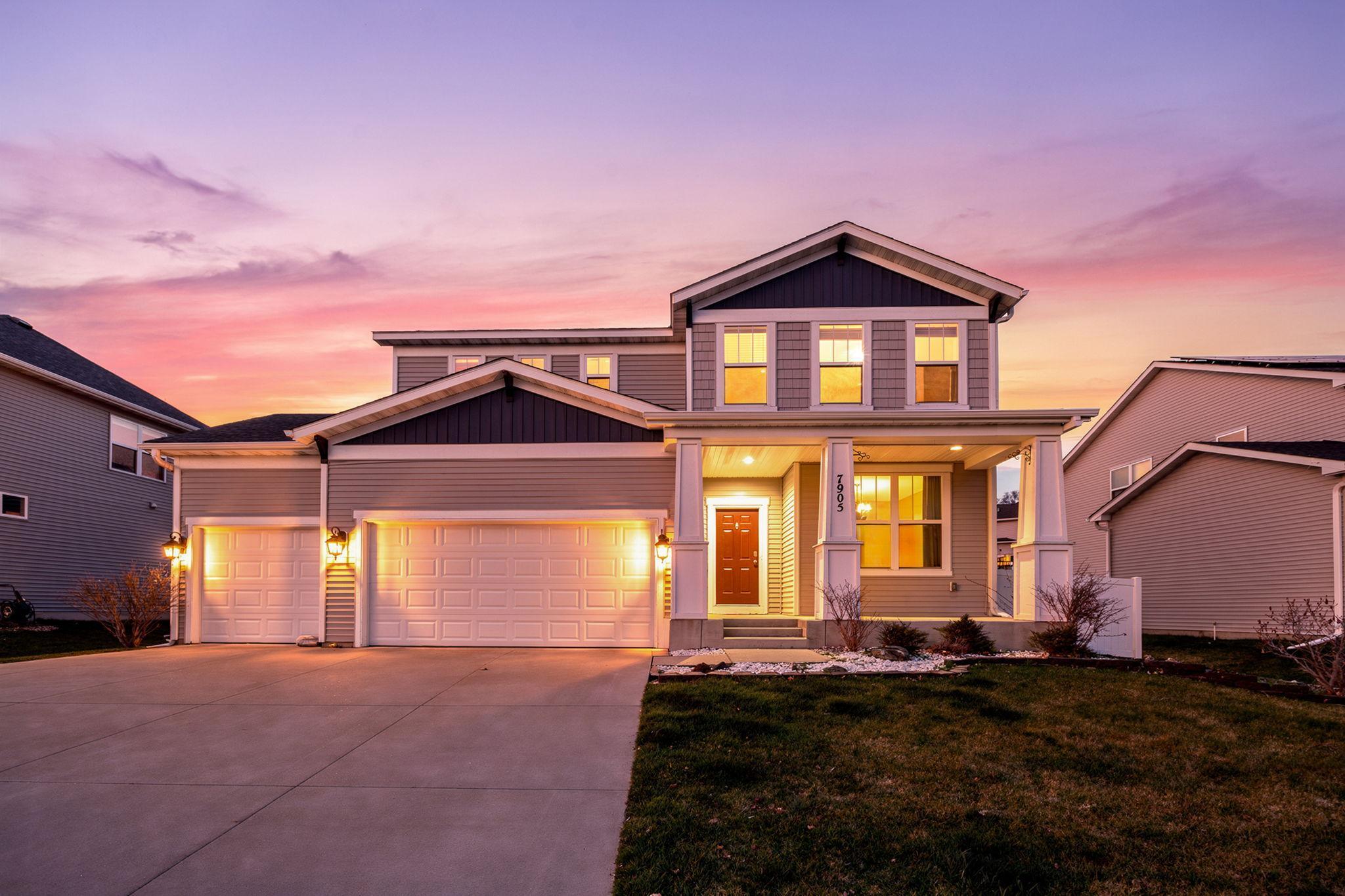 7905 205th St W, Lakeville, MN 55044