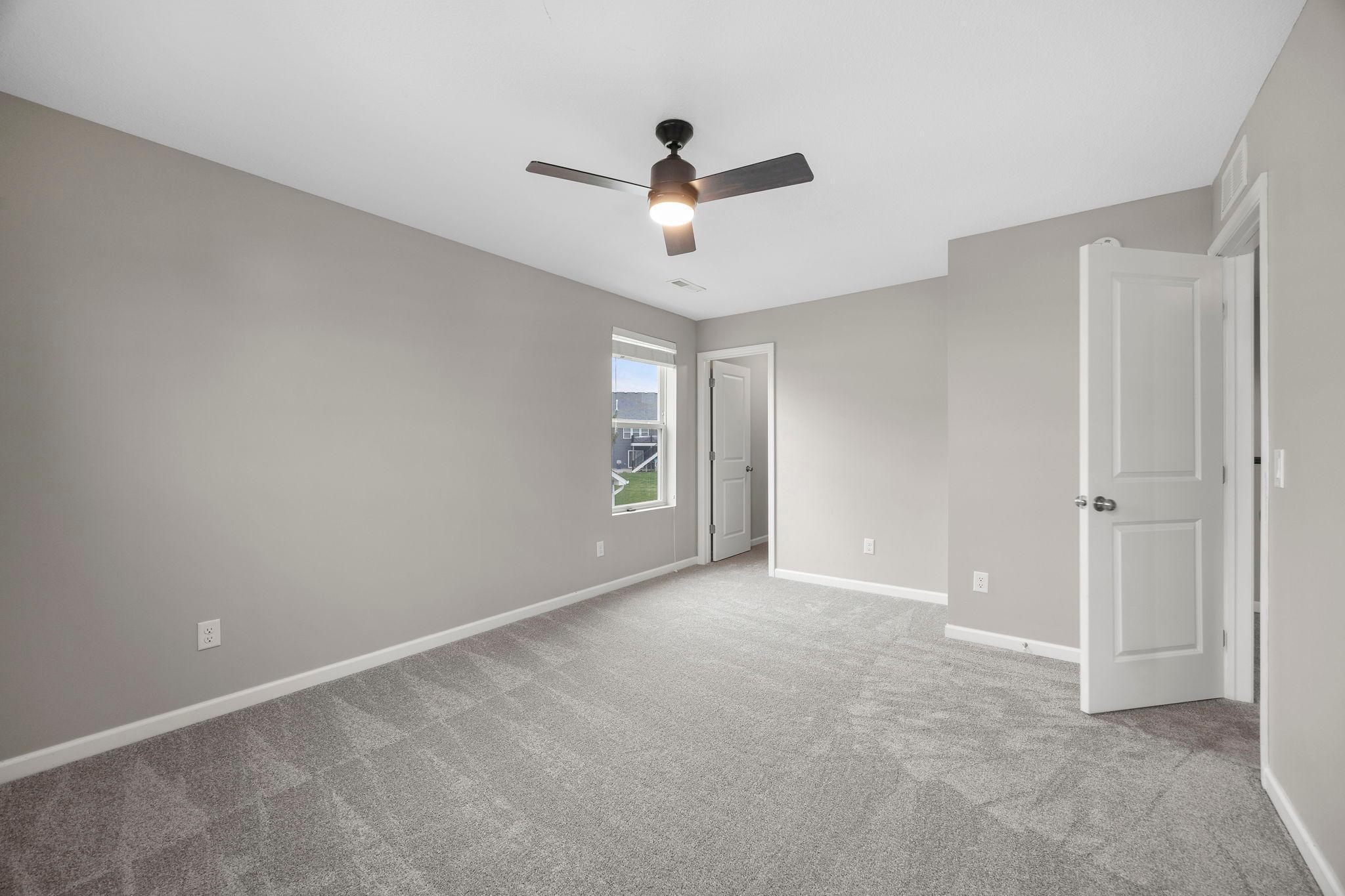 7905 205th St W, Lakeville, MN 55044