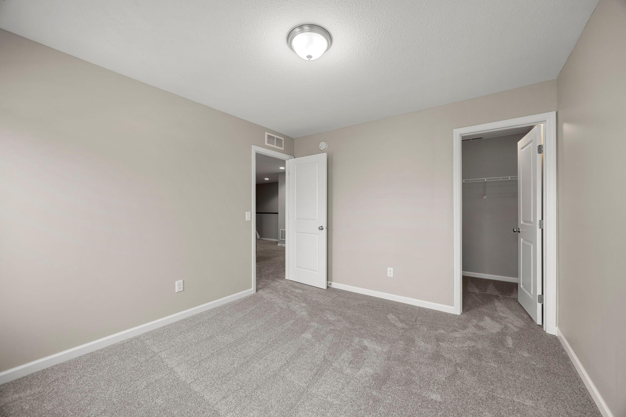 7905 205th St W, Lakeville, MN 55044