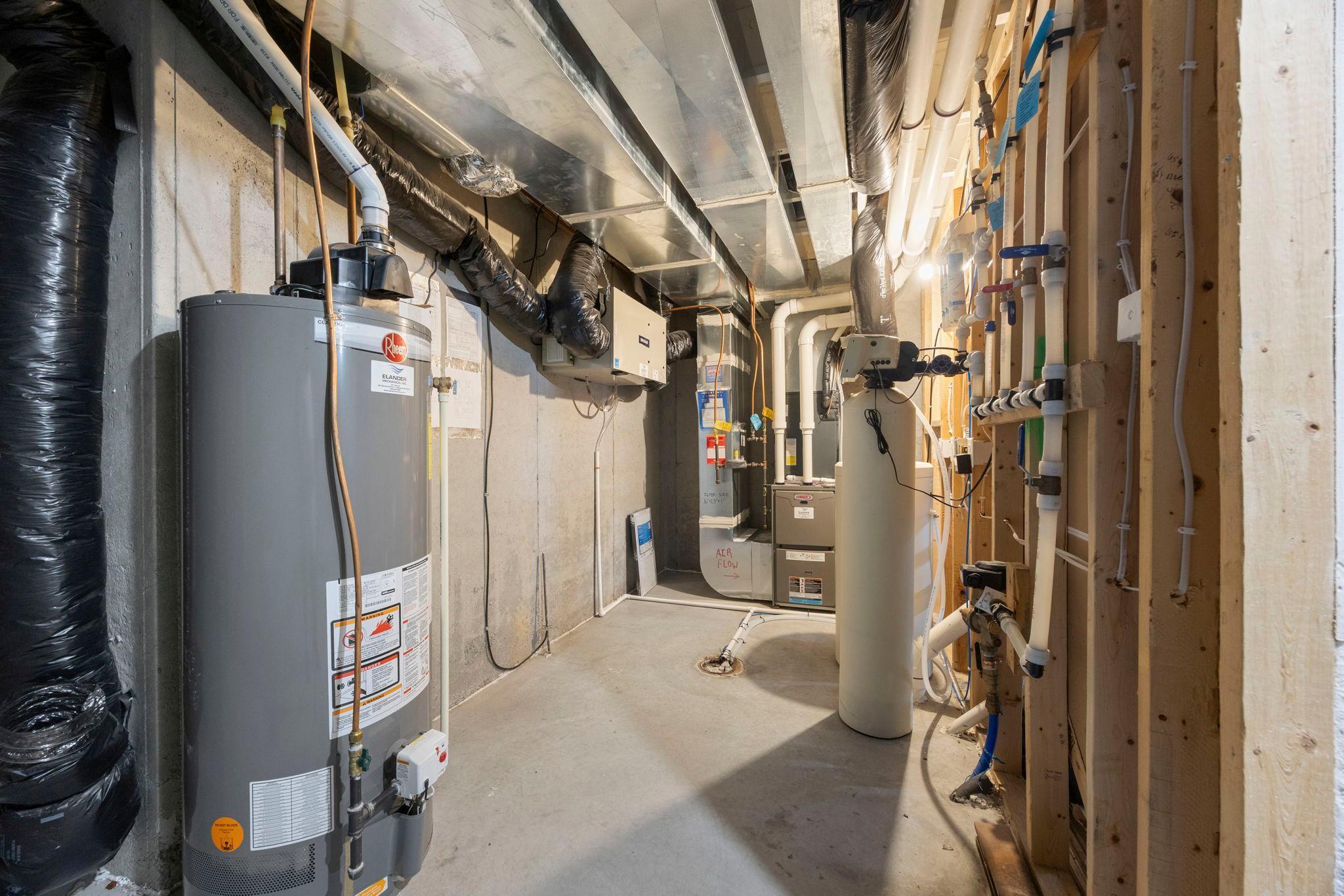 7905 205th St W, Lakeville, MN 55044