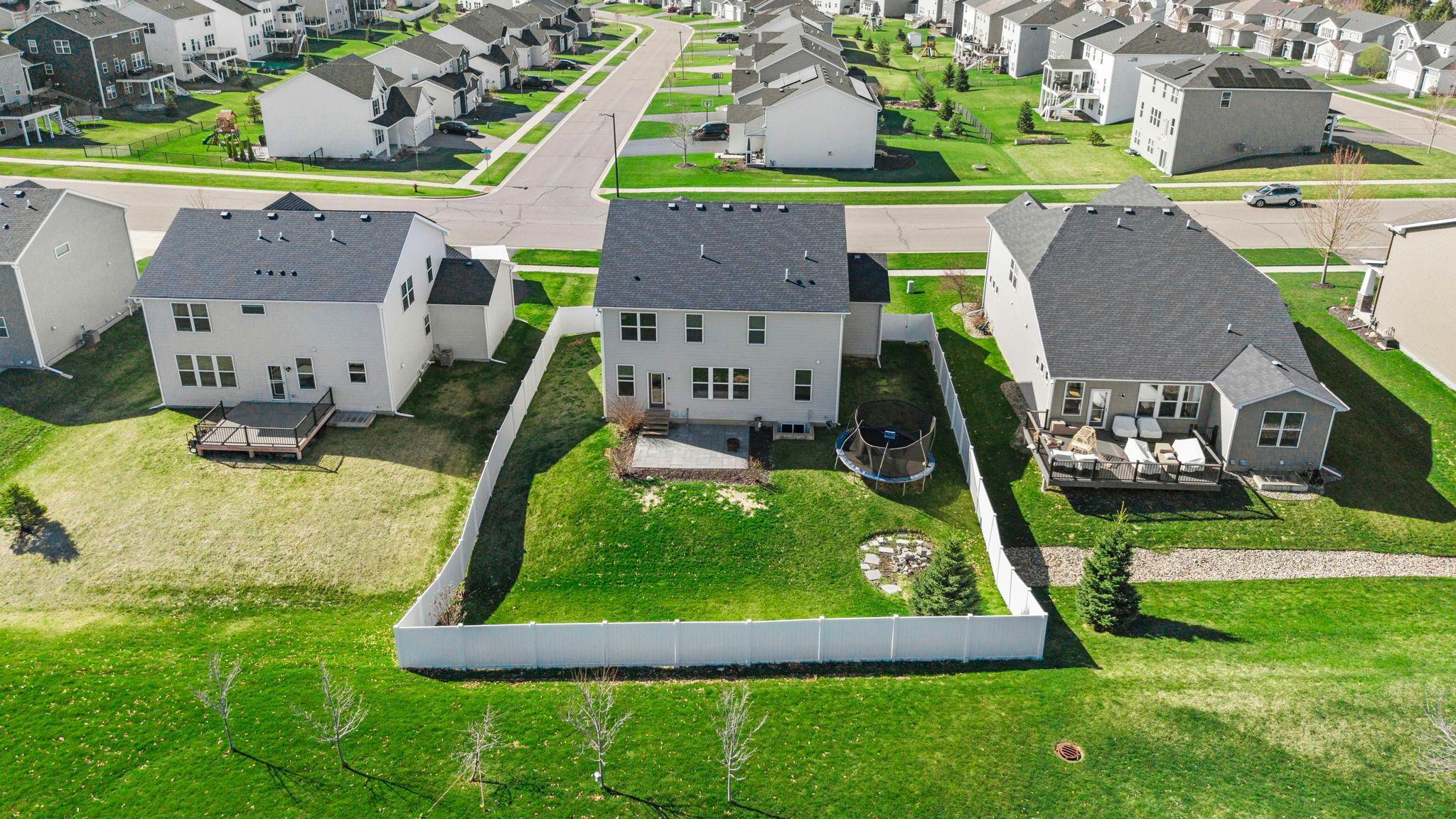 7905 205th St W, Lakeville, MN 55044