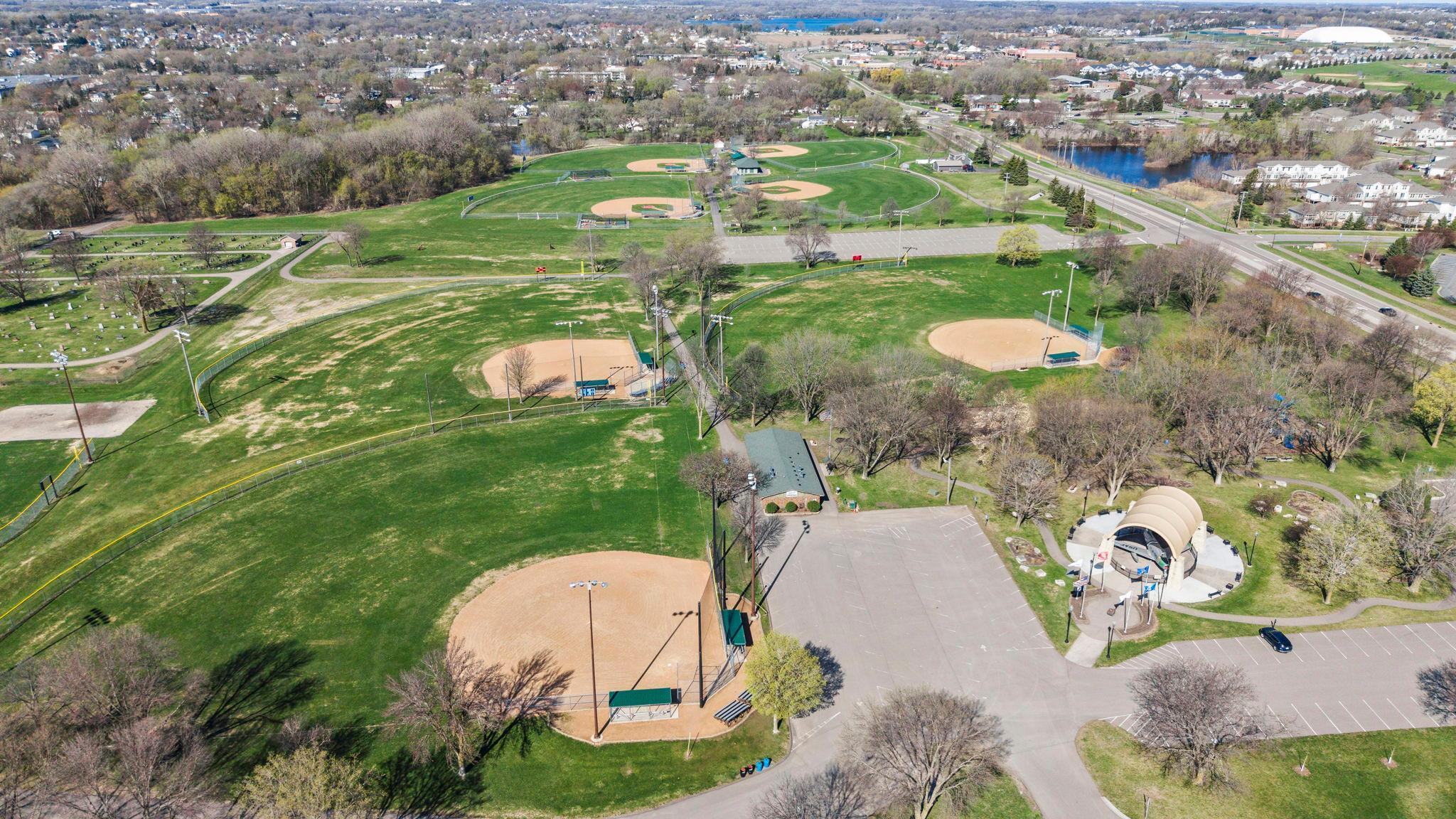 7905 205th St W, Lakeville, MN 55044