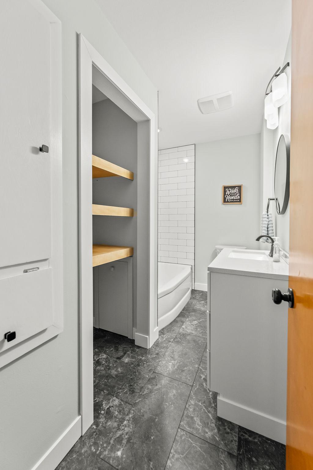 Full Bathroom w/ linen storage
