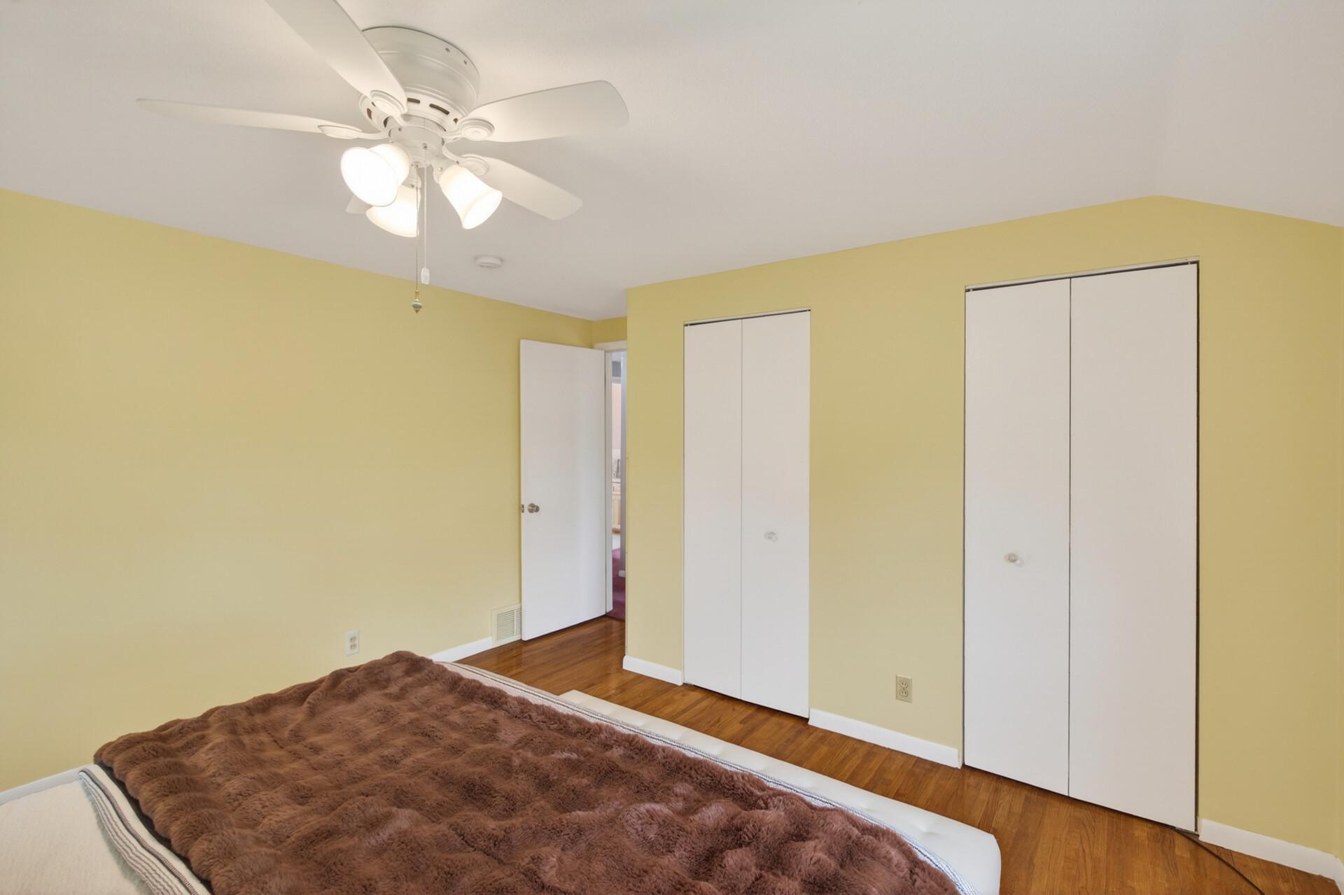 35_8104_Harkness_Rd_S35_mls.jpg