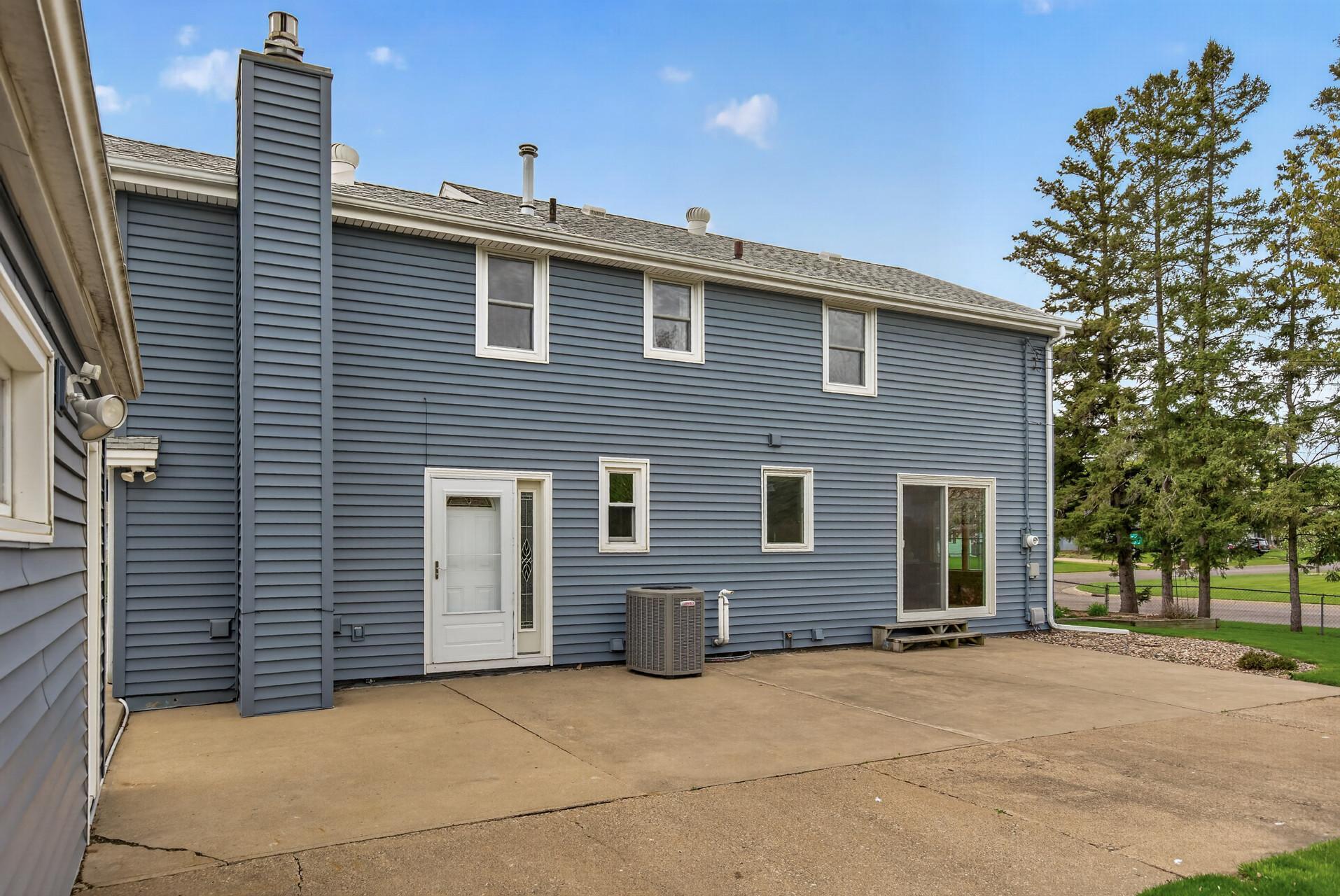 48_8104_Harkness_Rd_S48_mls.jpg