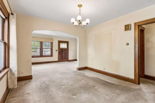 814 62nd Avenue N, Brooklyn Center, MN 55430