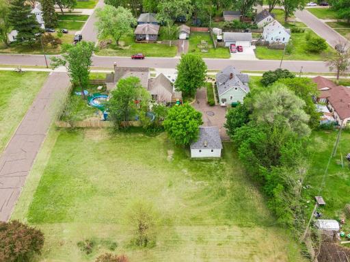 814 62nd Avenue N, Brooklyn Center, MN 55430