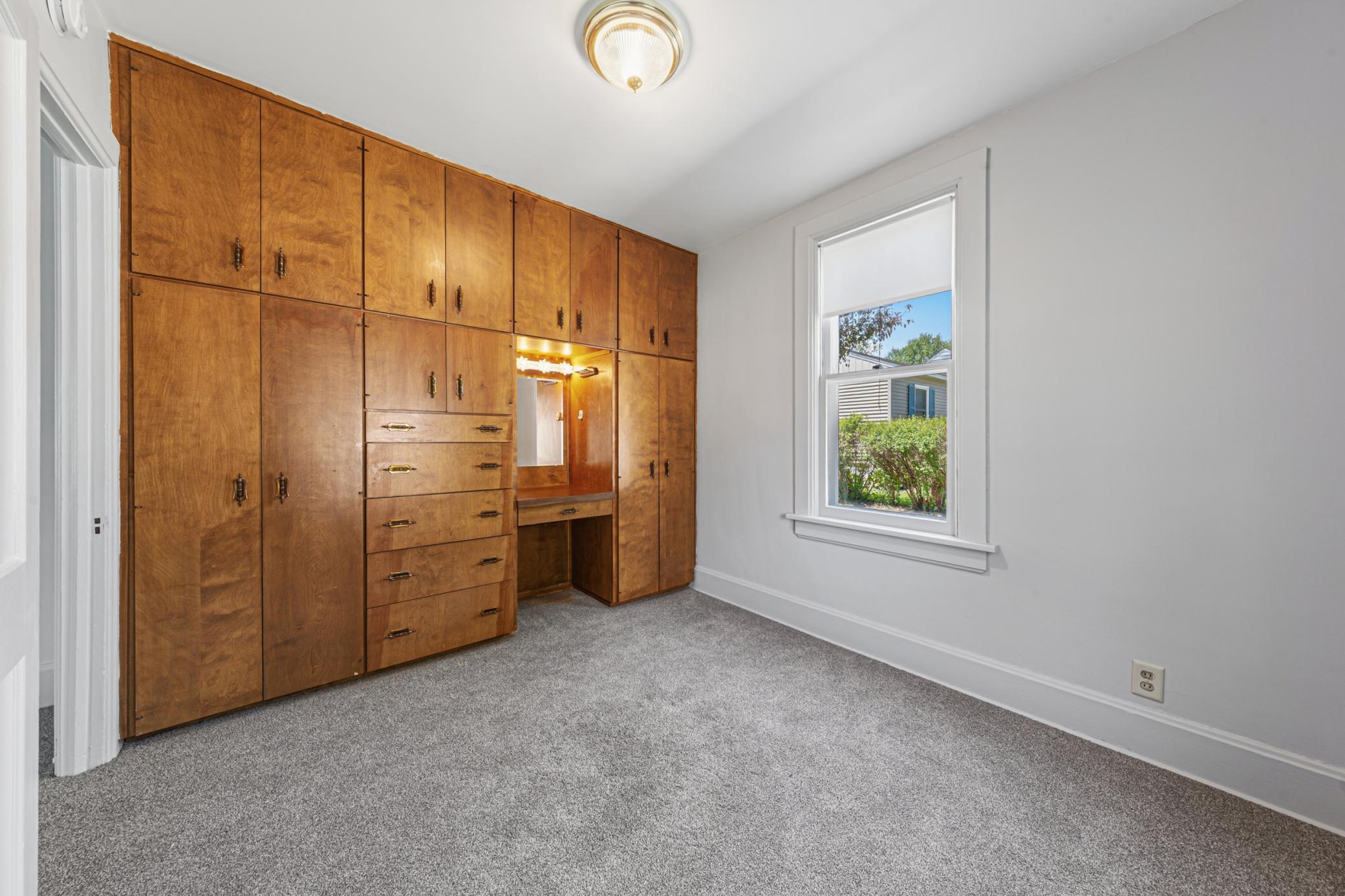 20 bedroom 1.jpg