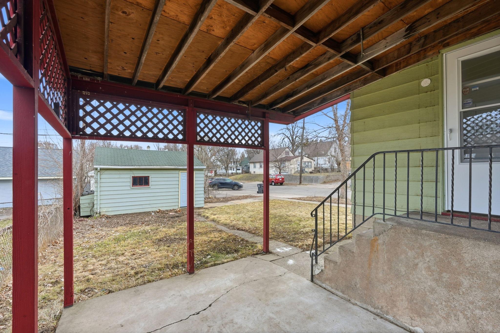 9-web-or-mls-1655 Ross Ave E-9.jpg