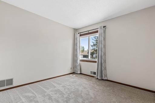 7745 Jeffery Avenue S, Cottage Grove, MN 55016