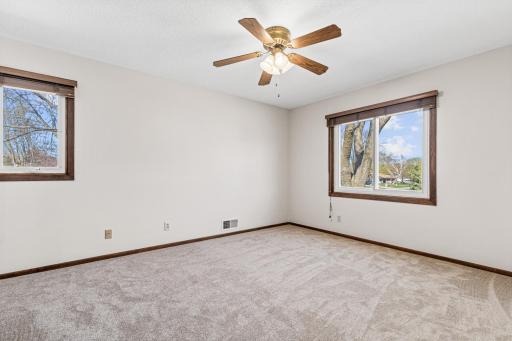 7745 Jeffery Avenue S, Cottage Grove, MN 55016