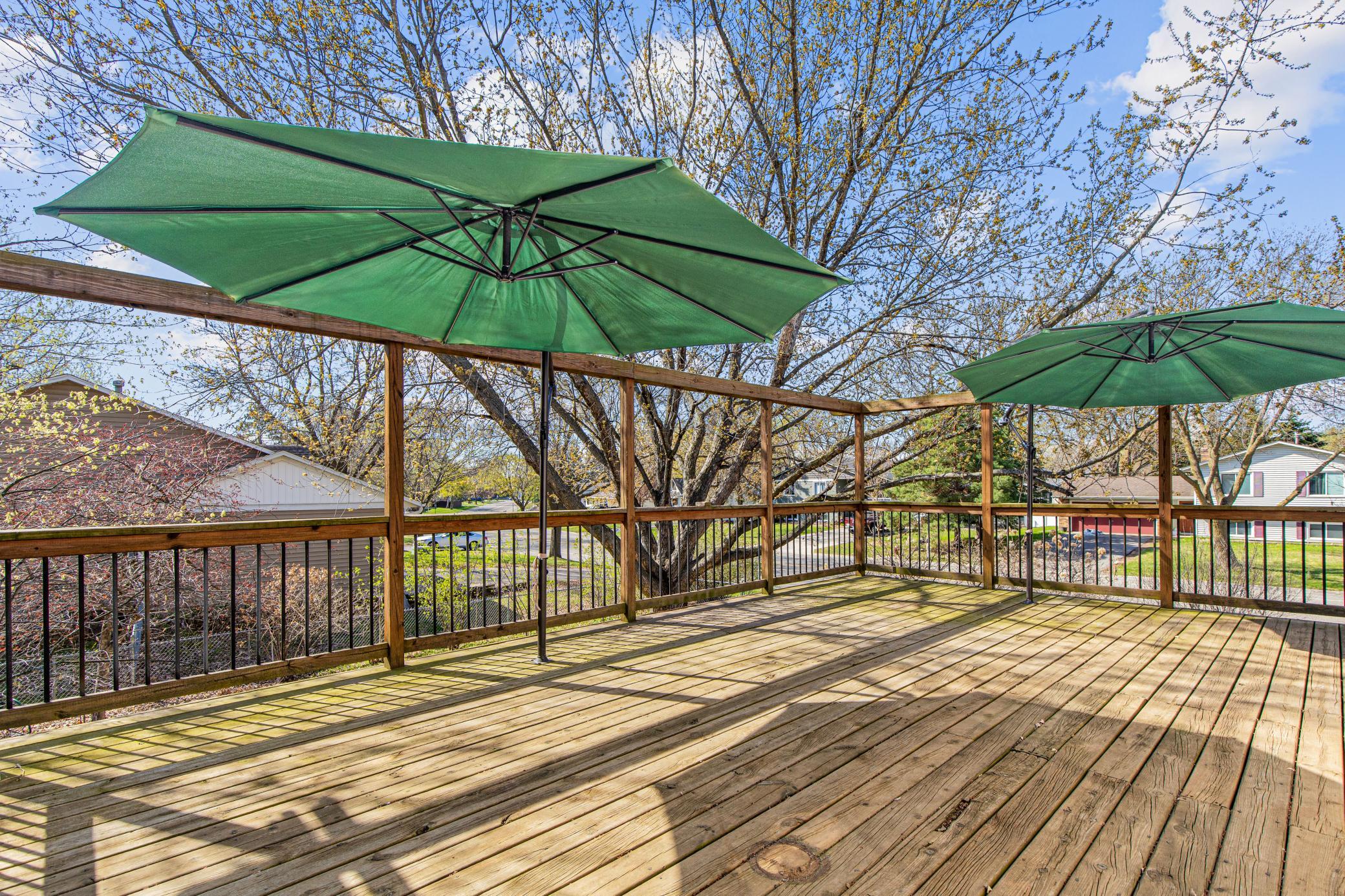 Great Outdoor Space - Deck from Dining Room