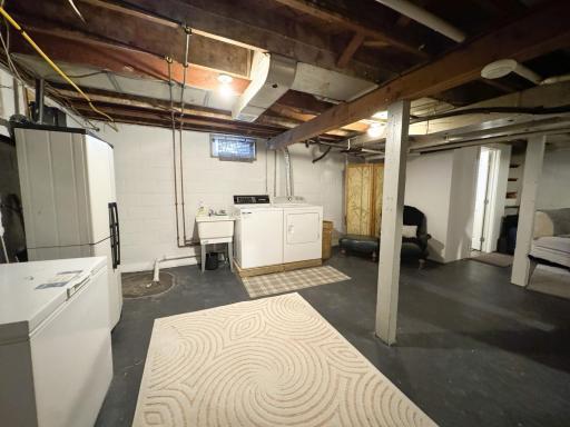 513 Larson Avenue, Ashby, MN 56309