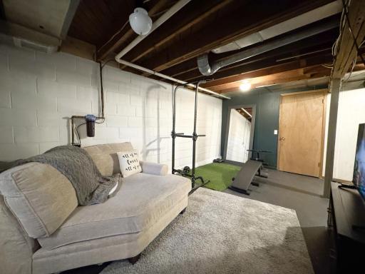 513 Larson Avenue, Ashby, MN 56309