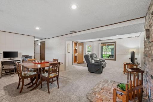 6605 Chesshire Lane N, Maple Grove, MN 55311