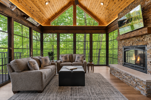 9943 Vagabond Lane N, Maple Grove, MN 55311