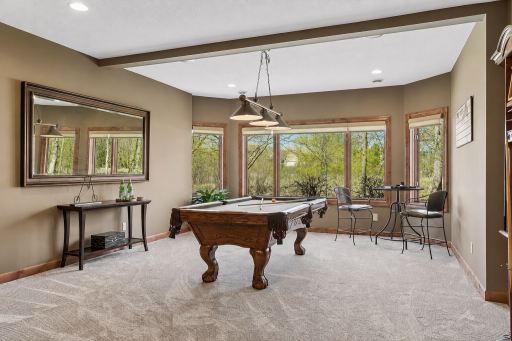 9943 Vagabond Lane N, Maple Grove, MN 55311